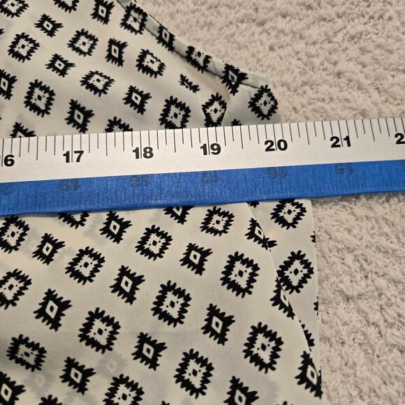 Skies are Blue Pacheco Ikat Print V-neck Sleeveless Blouse Top Women's Size M - Picture 5 of 8